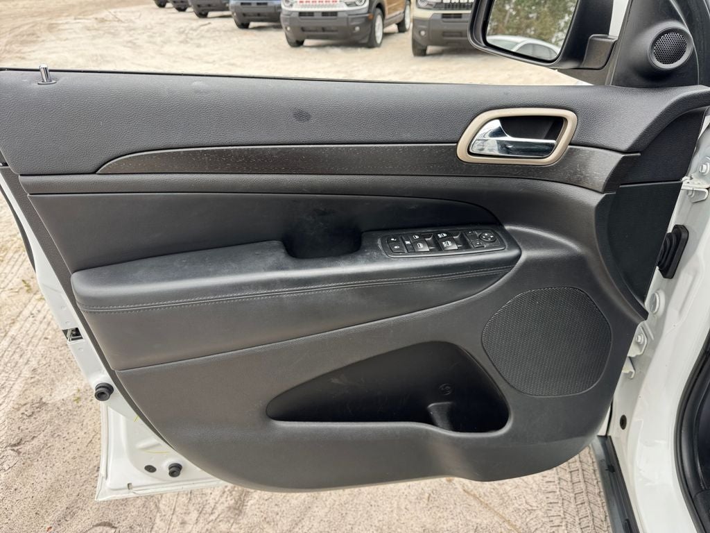 2017 Jeep Grand Cherokee Laredo