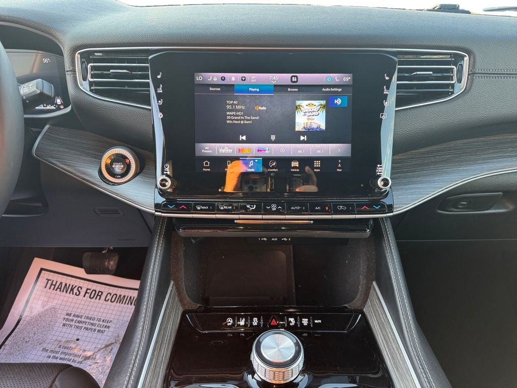 2024 Jeep Wagoneer L Series II