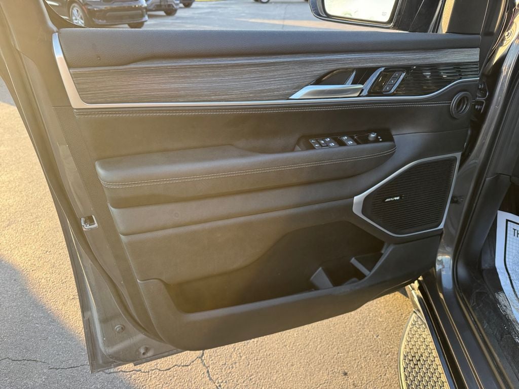 2024 Jeep Wagoneer L Series II