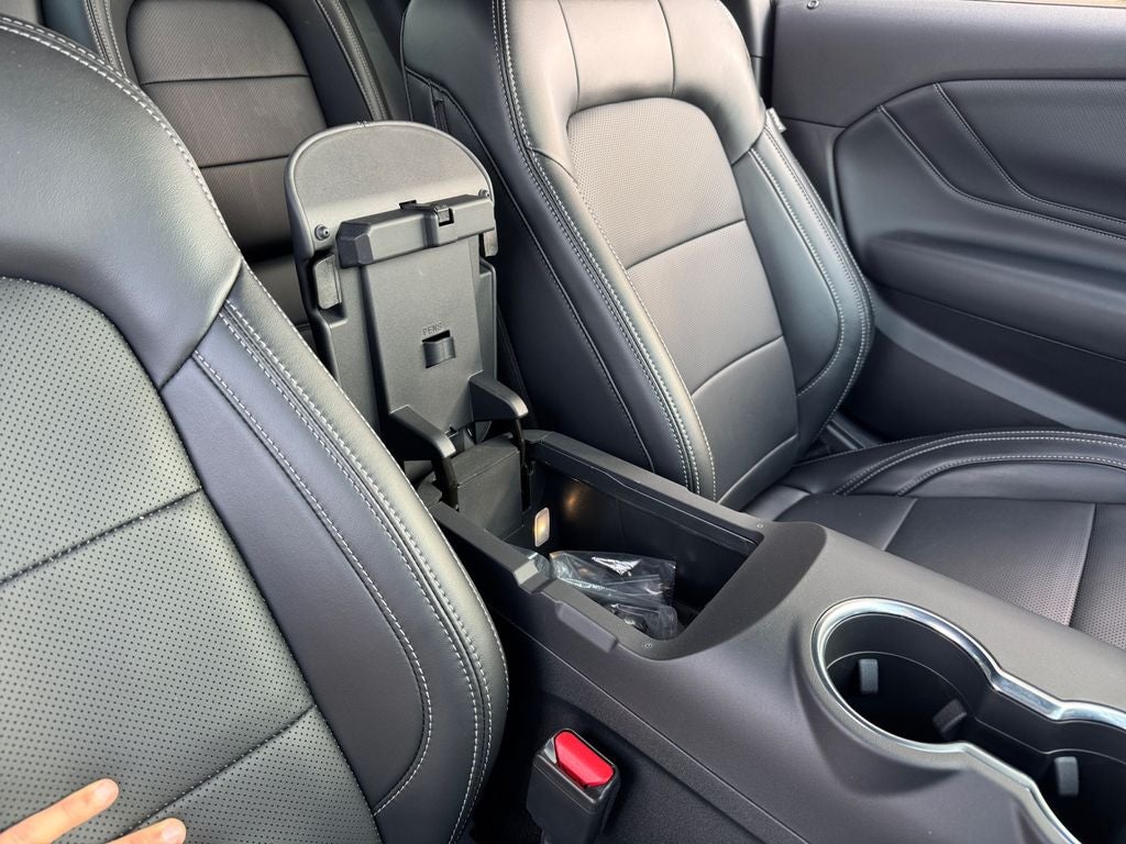 2025 Ford Mustang EcoBoost Premium 200A