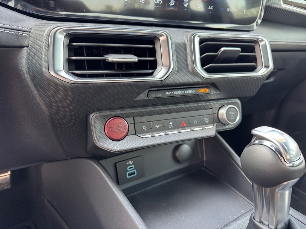 2025 Ford Mustang EcoBoost Premium 200A