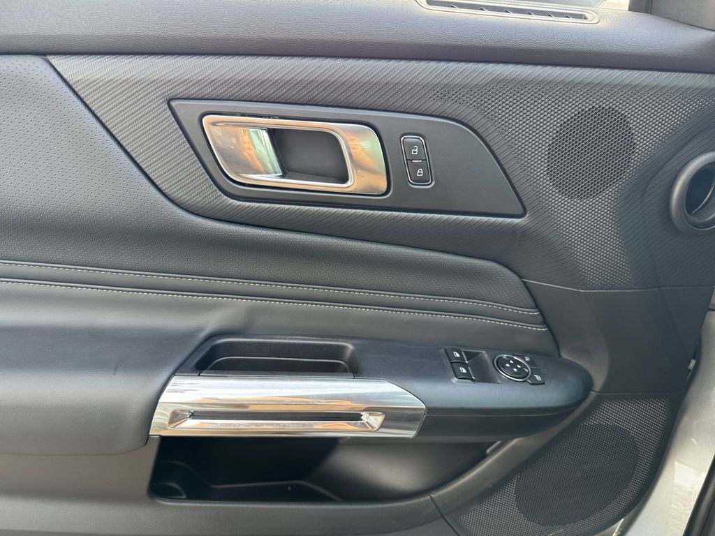 2025 Ford Mustang EcoBoost Premium 200A
