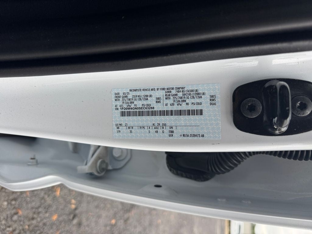 2025 Ford F-450SD XLT DRW 653A