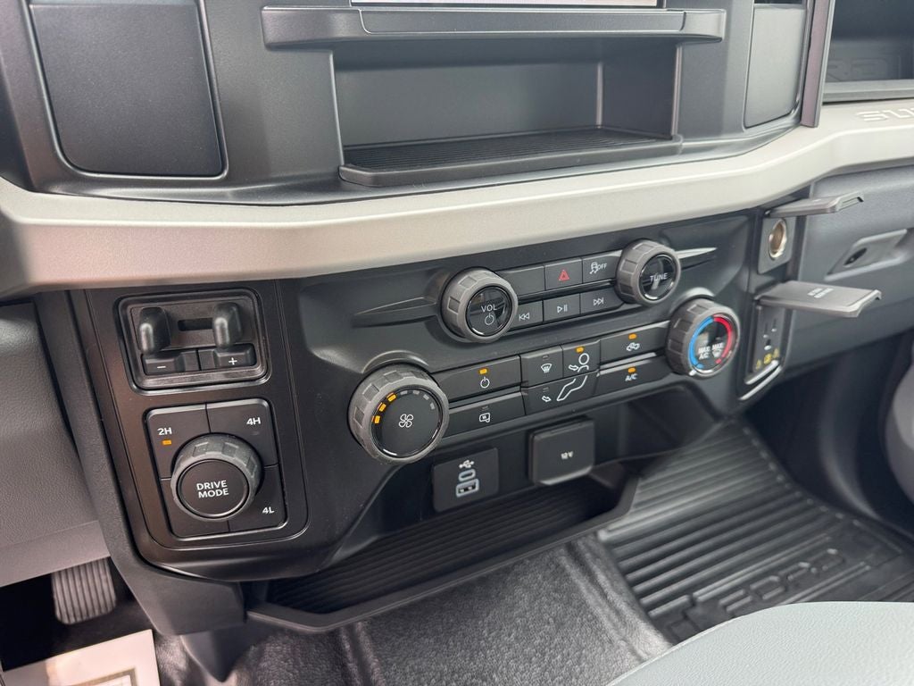 2026 Ford F-450SD XL DRW 650A