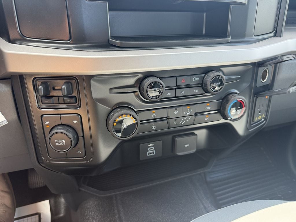 2026 Ford F-450SD XL DRW 650A