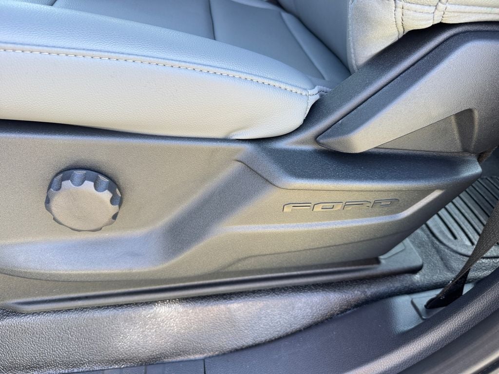 2025 Ford F-550SD XL DRW 660A