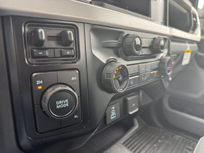 2025 Ford F-550SD XL DRW 660A