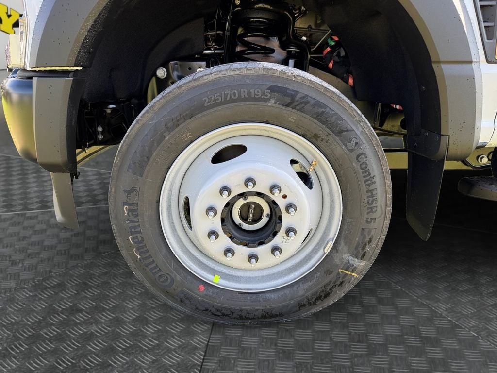2025 Ford F-550SD XL DRW 660A