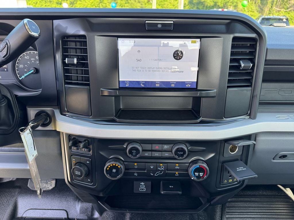 2025 Ford F-550SD XL DRW 660A