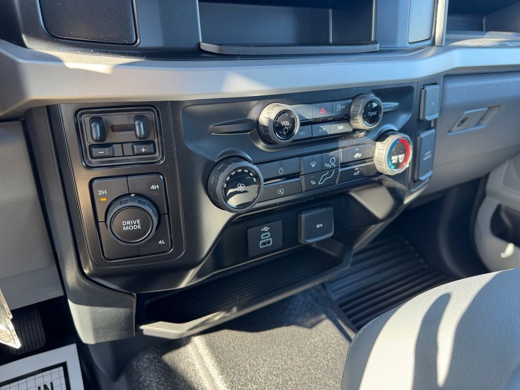 2026 Ford F-350SD XL DRW 640A