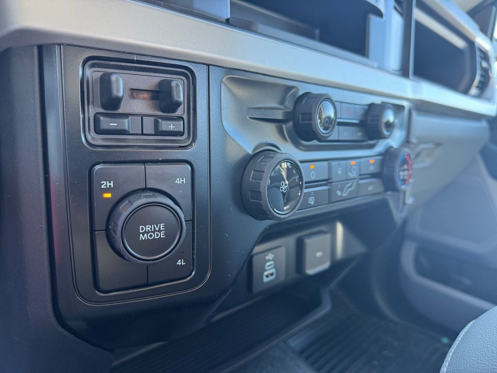 2026 Ford F-350SD XL DRW 640A