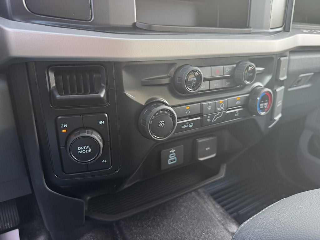 2026 Ford F-350SD XL DRW 640A