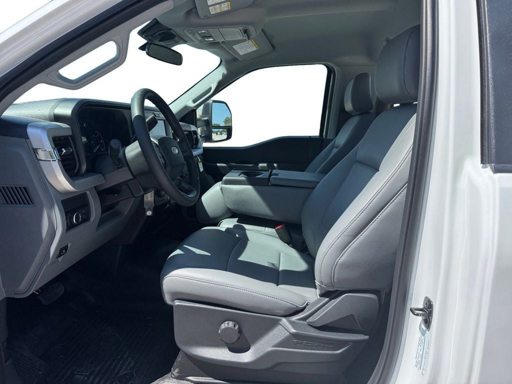 2026 Ford F-550SD XL DRW 660A