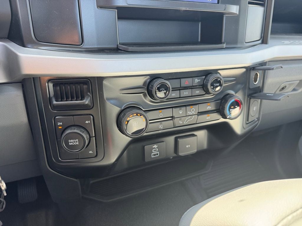 2026 Ford F-550SD XL DRW 660A