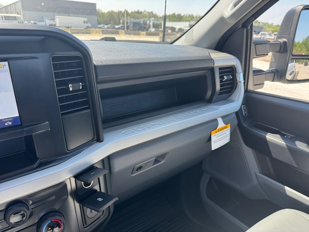 2026 Ford F-550SD XL DRW 660A