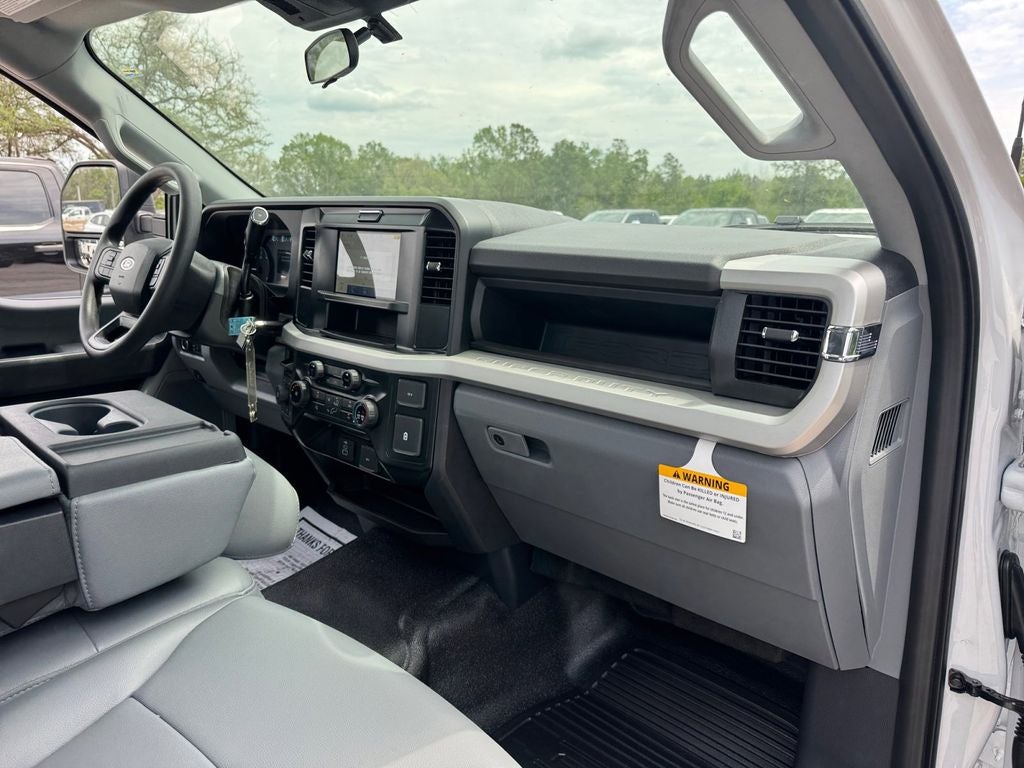 2026 Ford F-550SD DRW 660A