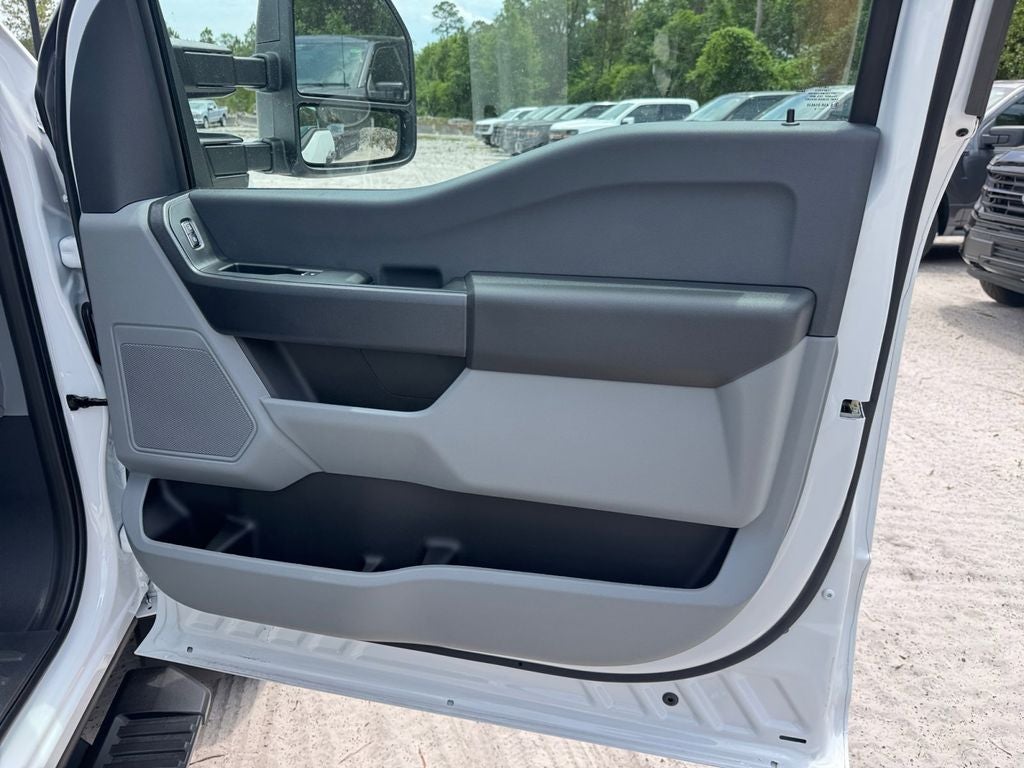 2026 Ford F-550SD DRW 660A