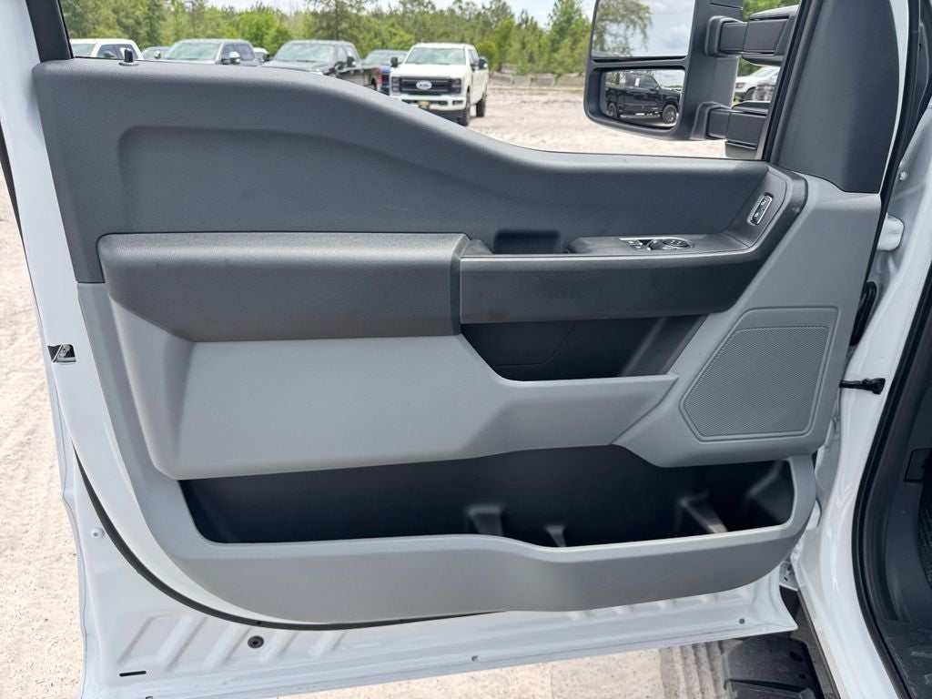 2026 Ford F-550SD DRW 660A