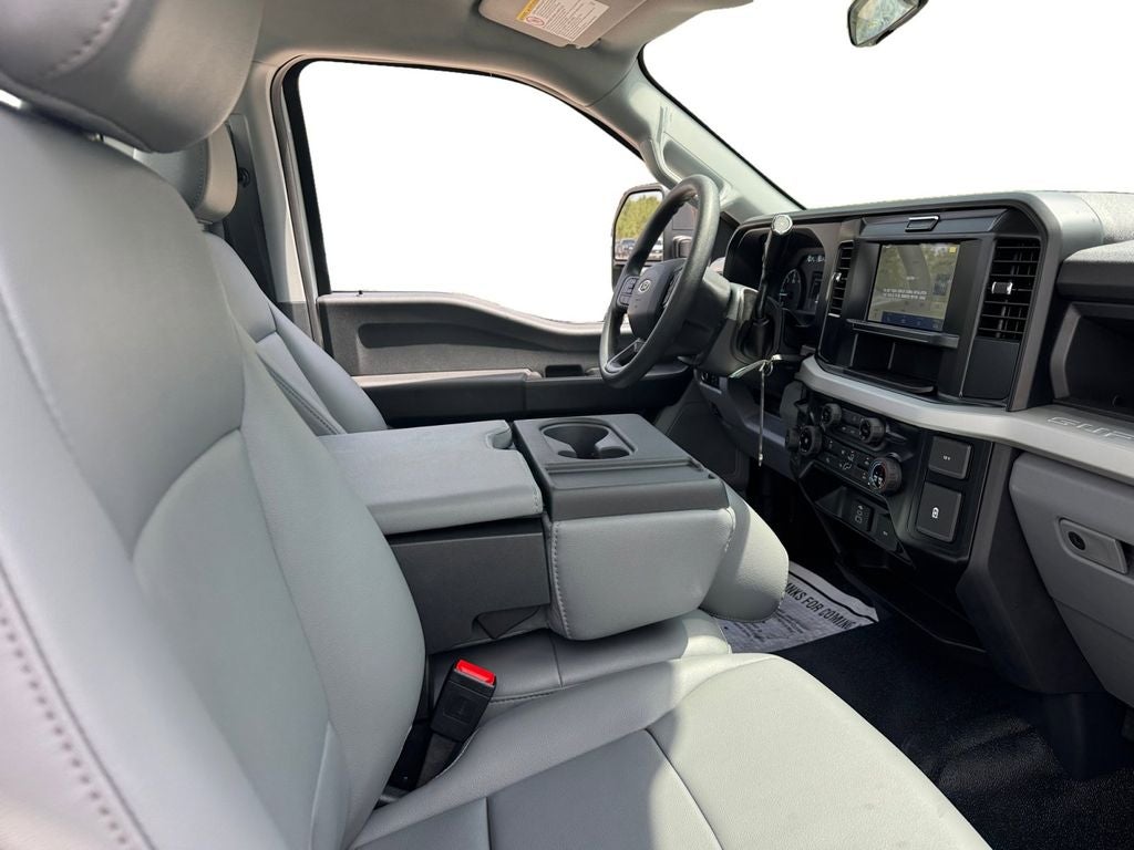 2026 Ford F-550SD DRW 660A