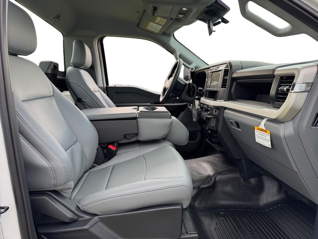 2025 Ford F-600SD XL 680A