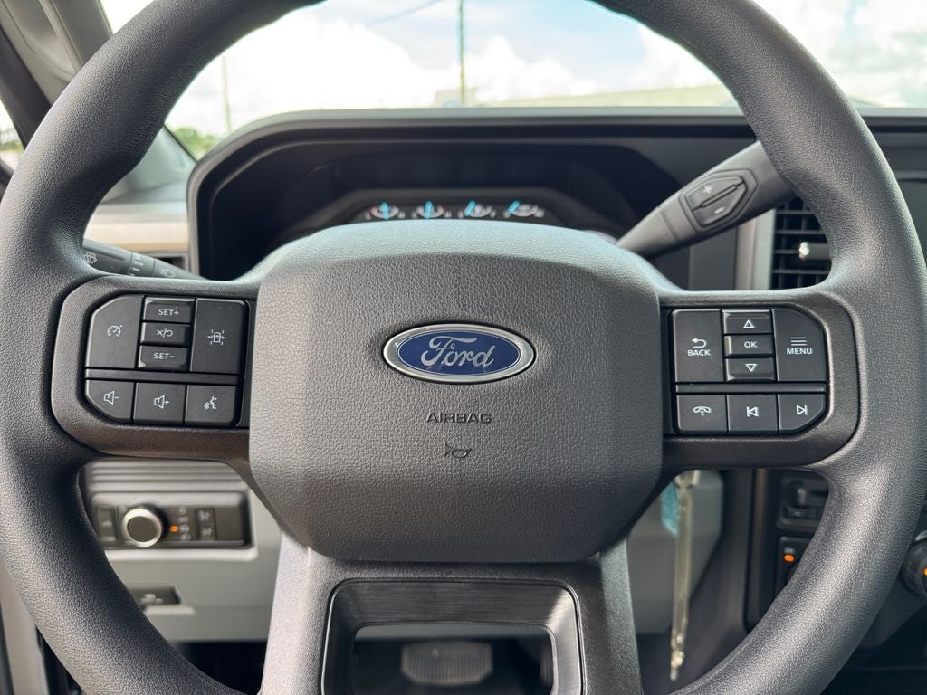2025 Ford F-600SD XL 680A