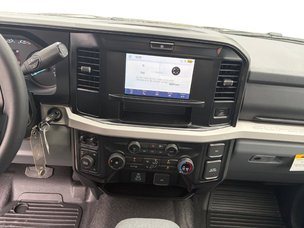 2027 Ford F-350SD XLT DRW 643A