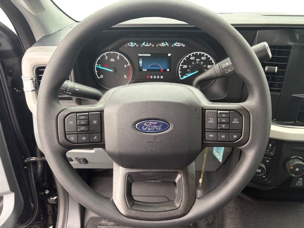 2027 Ford F-350SD XLT DRW 643A