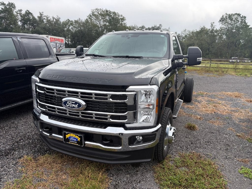 2027 Ford F-350SD XLT DRW 643A