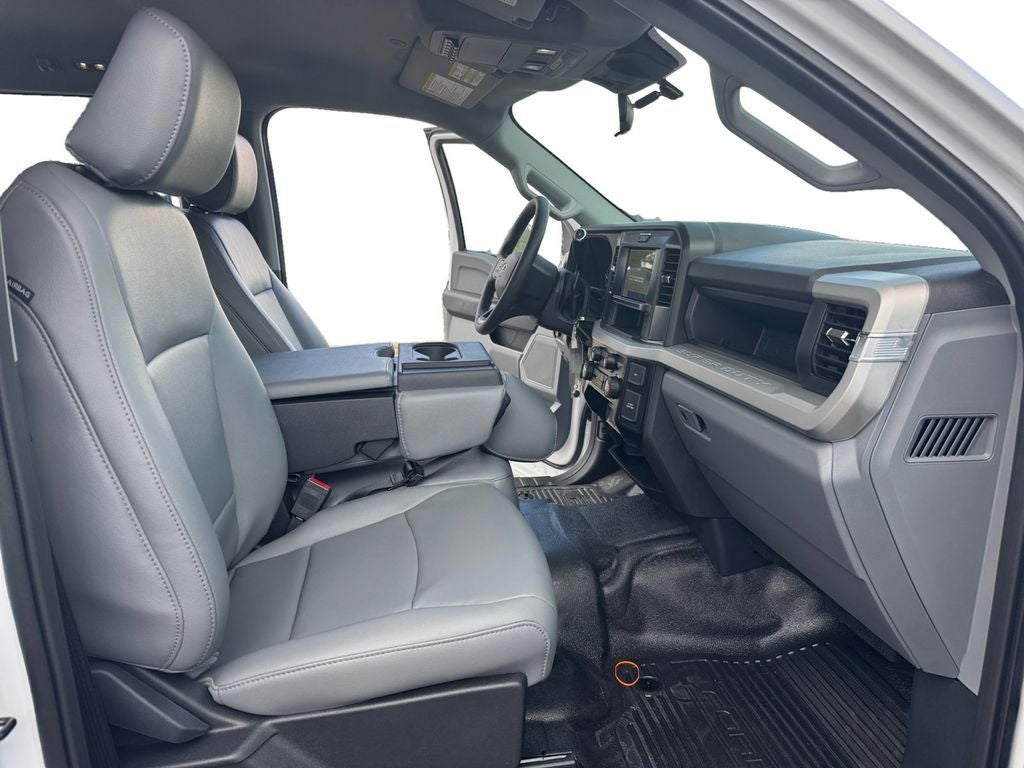2026 Ford F-550SD XL DRW 660A