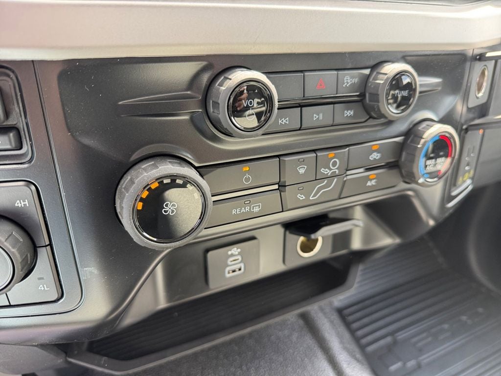 2026 Ford F-550SD XLT DRW 663A