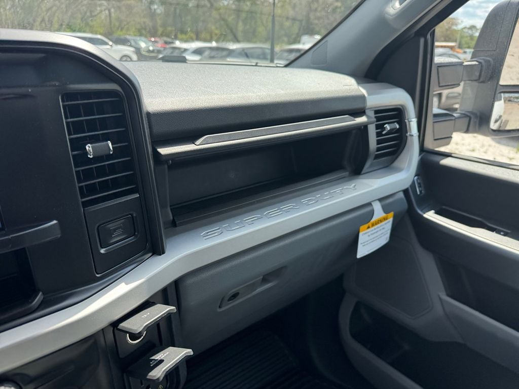 2026 Ford F-550SD XLT DRW 663A