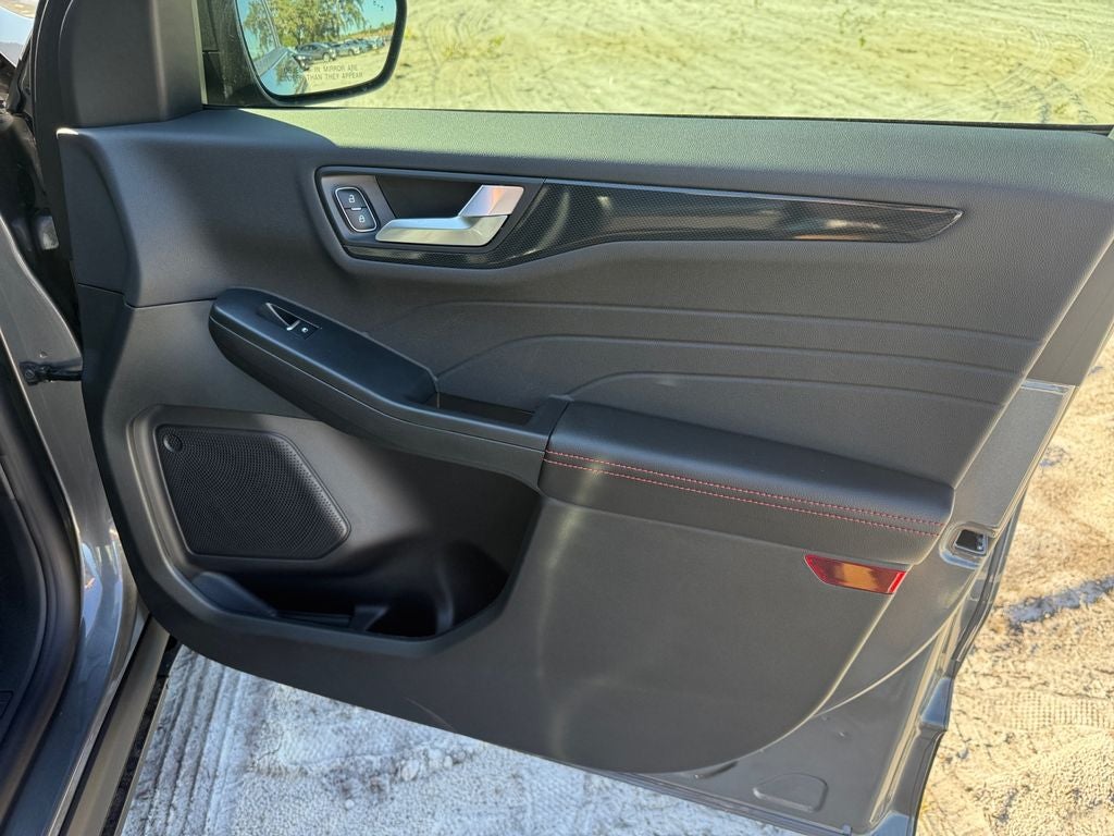 2026 Ford Escape ST-Line 300A