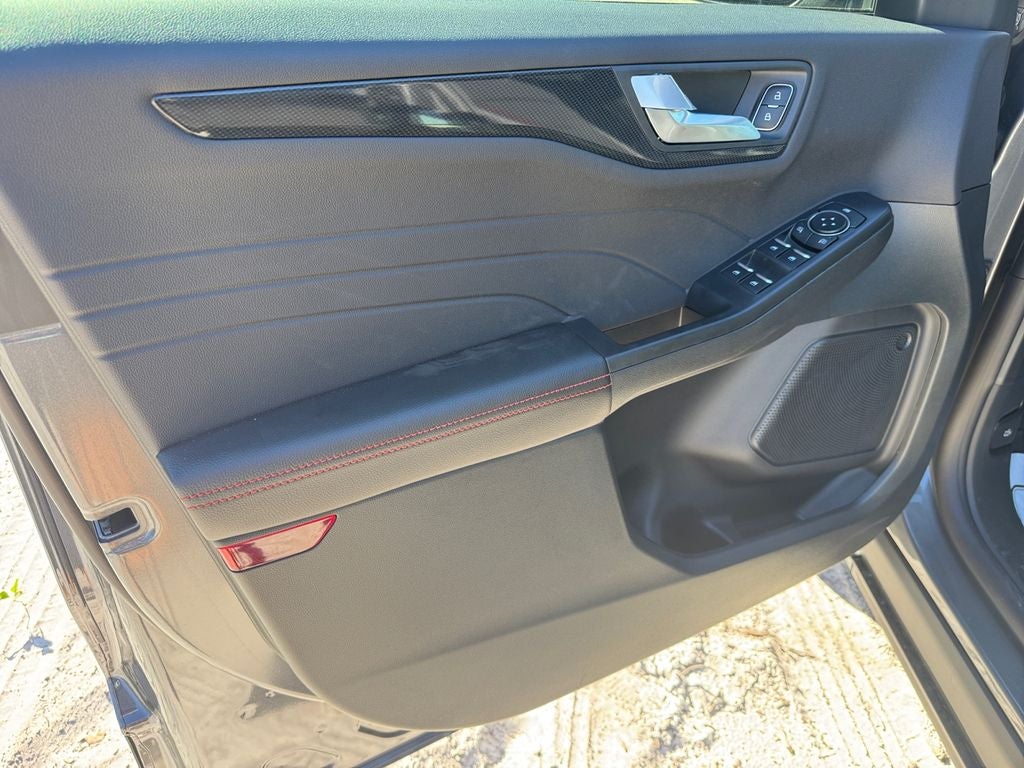 2026 Ford Escape ST-Line 300A