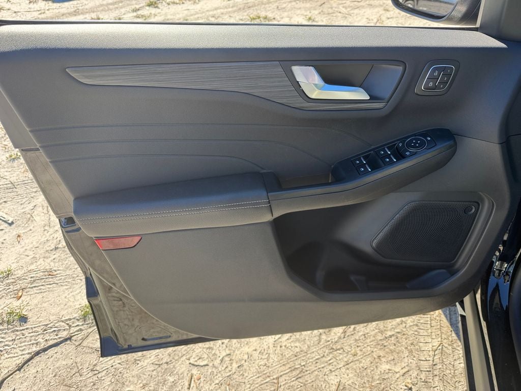 2026 Ford Escape Hybrid Platinum 600A