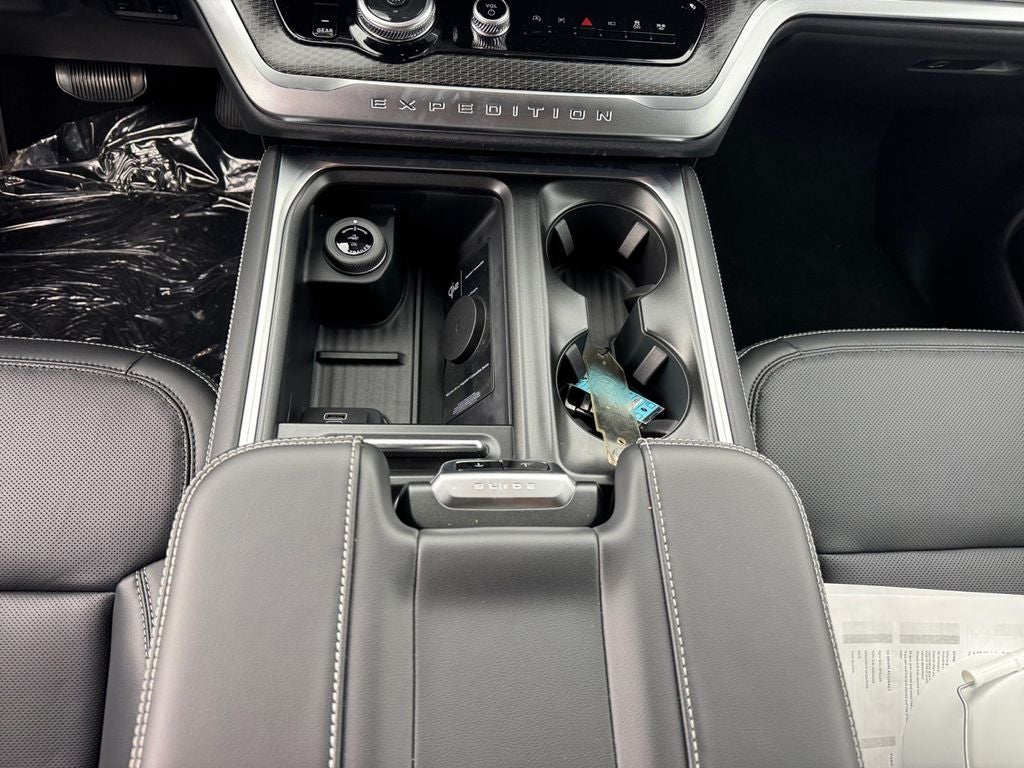 2027 Ford Expedition Max Platinum 600A