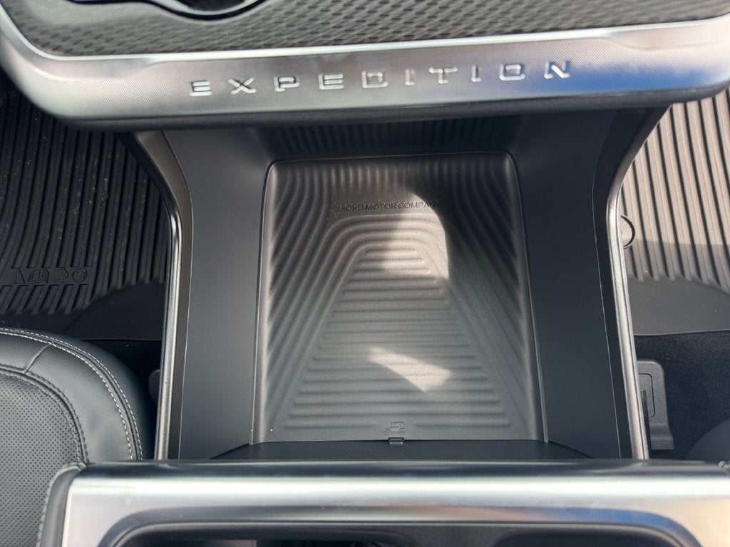 2027 Ford Expedition Max Platinum 600A