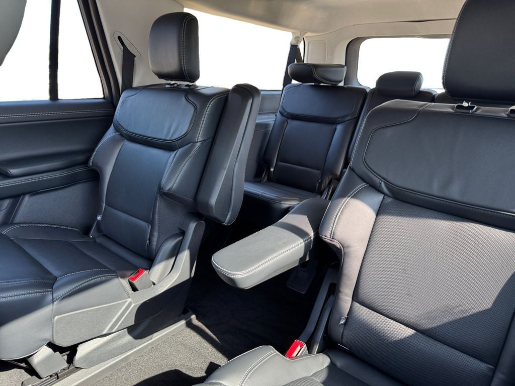 2027 Ford Expedition Max Platinum 600A