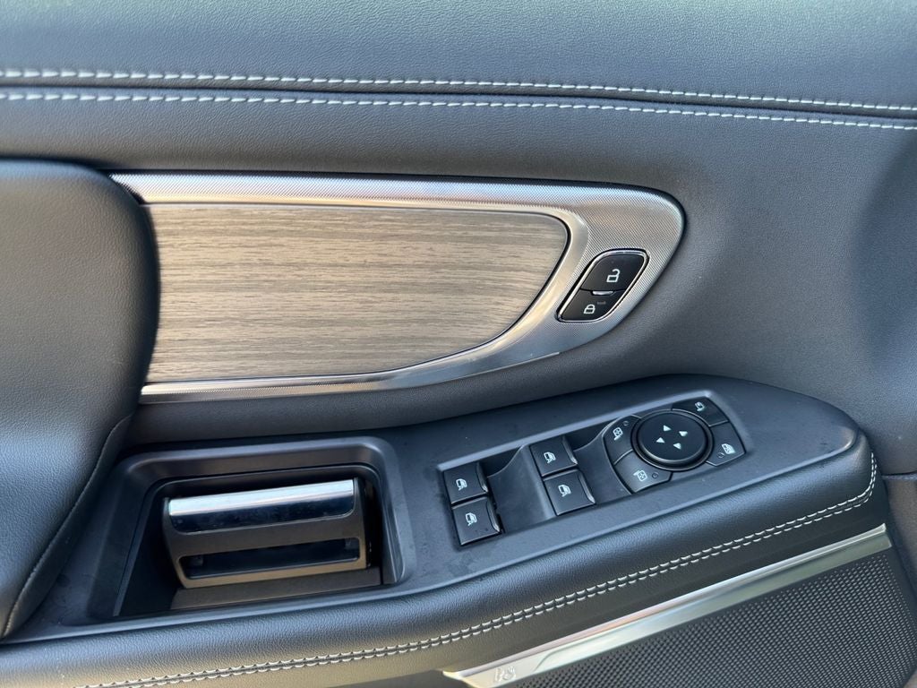 2027 Ford Expedition Max Platinum 600A
