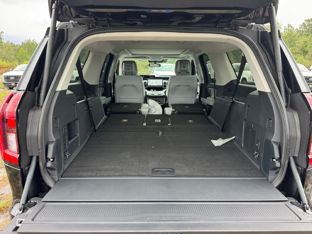 2027 Ford Expedition Max Platinum 600A