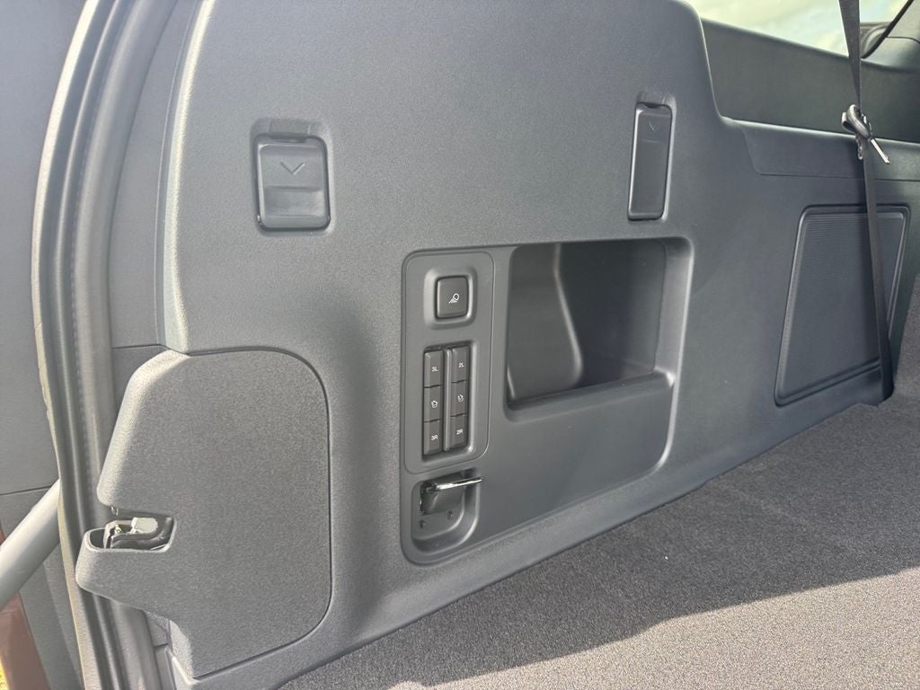 2027 Ford Expedition Max Platinum InTransit