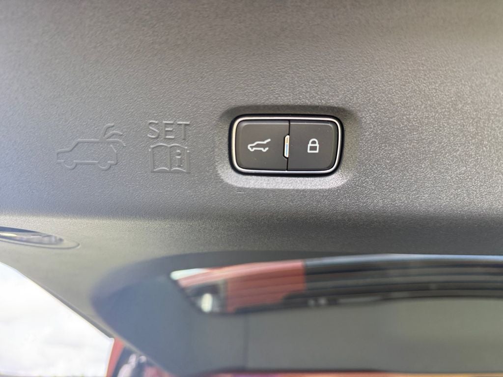 2027 Ford Expedition Max Platinum InTransit