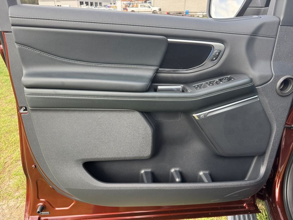 2027 Ford Expedition Max Platinum InTransit