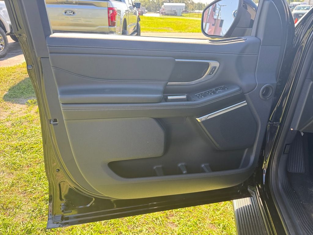 2026 Ford Expedition Max Platinum 600A
