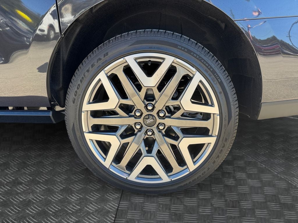 2025 Ford Expedition Max Platinum 600A