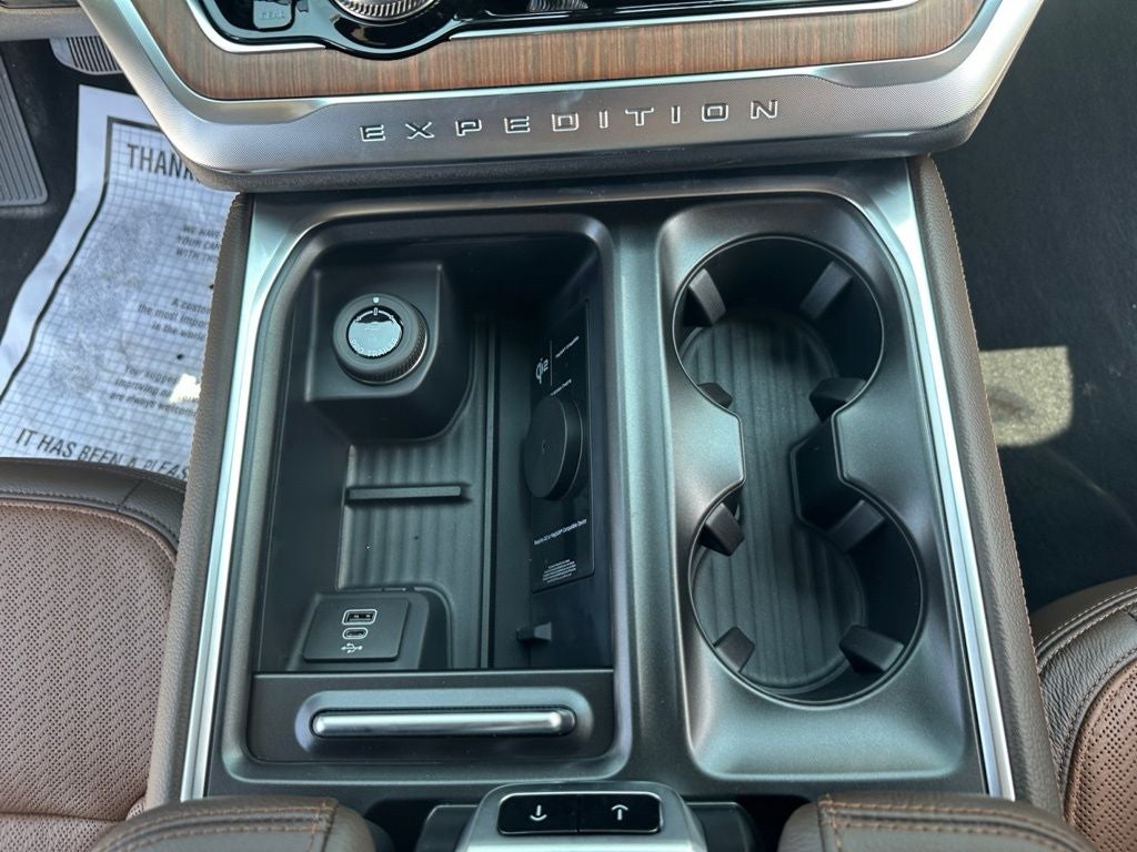 2027 Ford Expedition Max King Ranch 400A