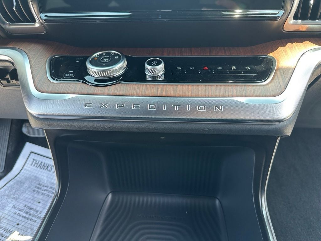 2027 Ford Expedition Max King Ranch 400A