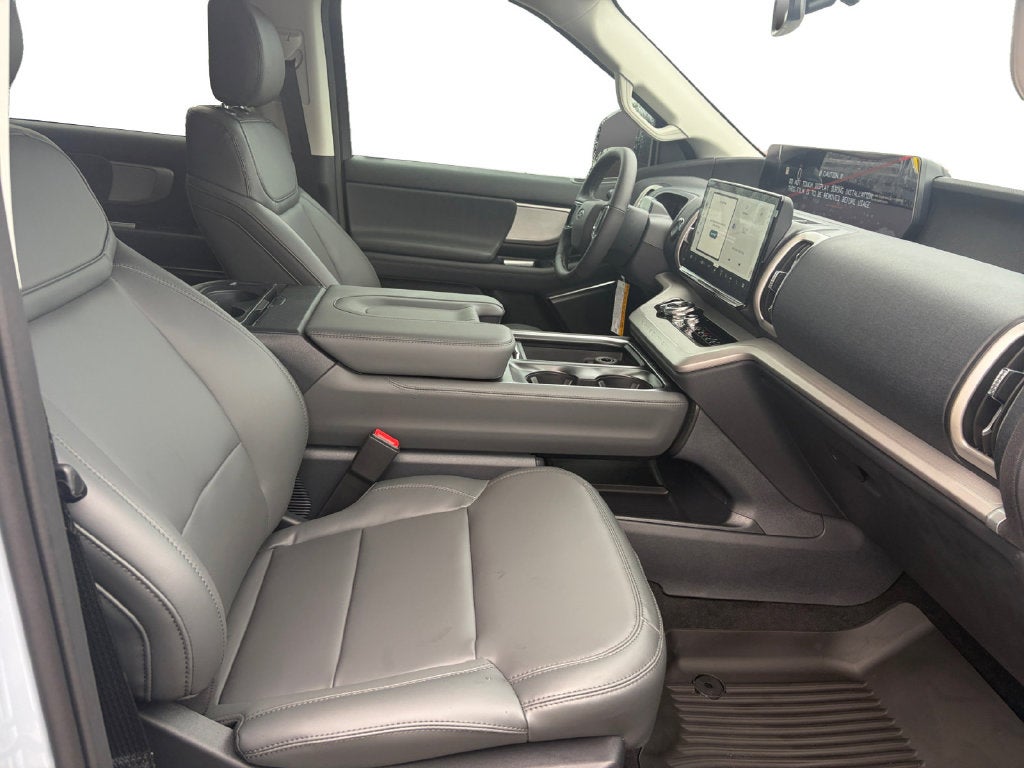 2027 Ford Expedition Active 202A