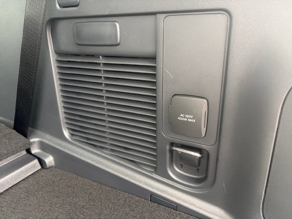2027 Ford Expedition Active 202A
