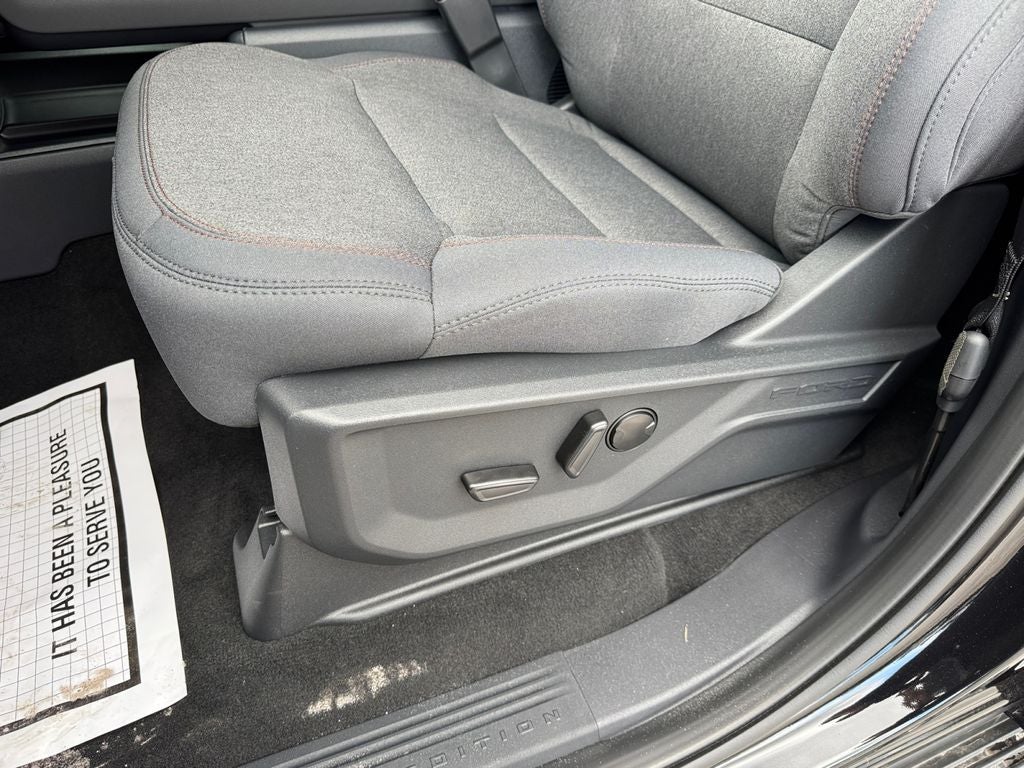 2025 Ford Expedition Active 200A