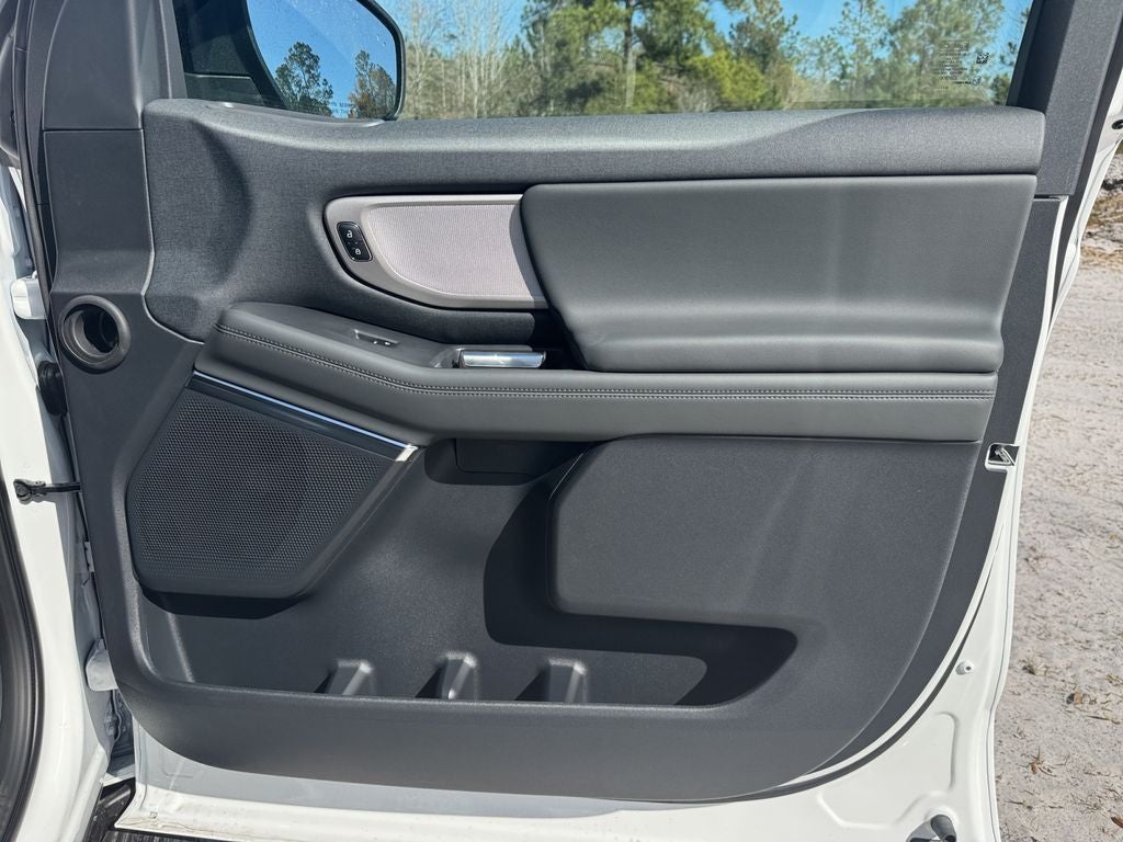 2026 Ford Expedition Active 200A